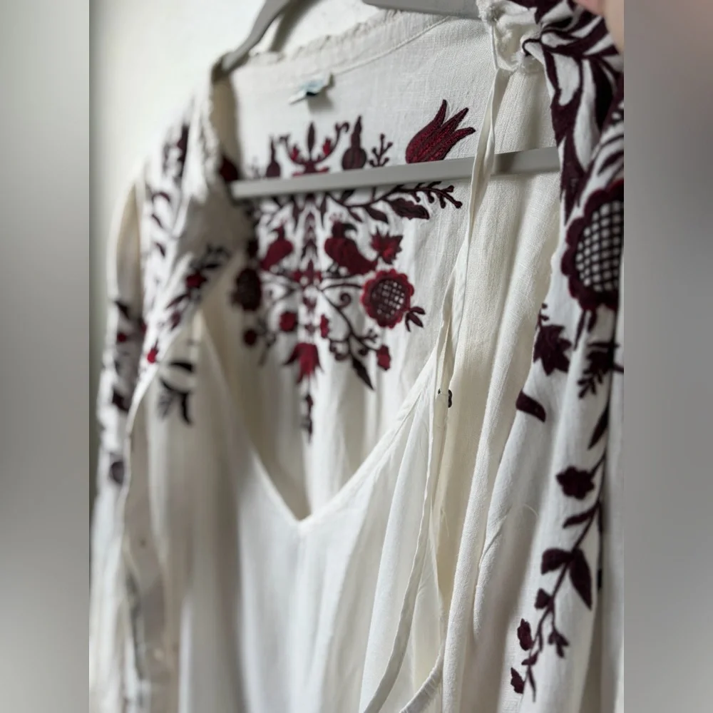 Sundance White Burgundy Embroidered Maxi Dress Tie Waist Boho Cottagecore XL - Picture 13 of 16